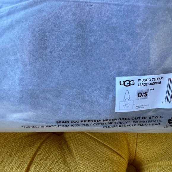 UGG X TELFAR Shearling Large Bag - Picture 5 of 5